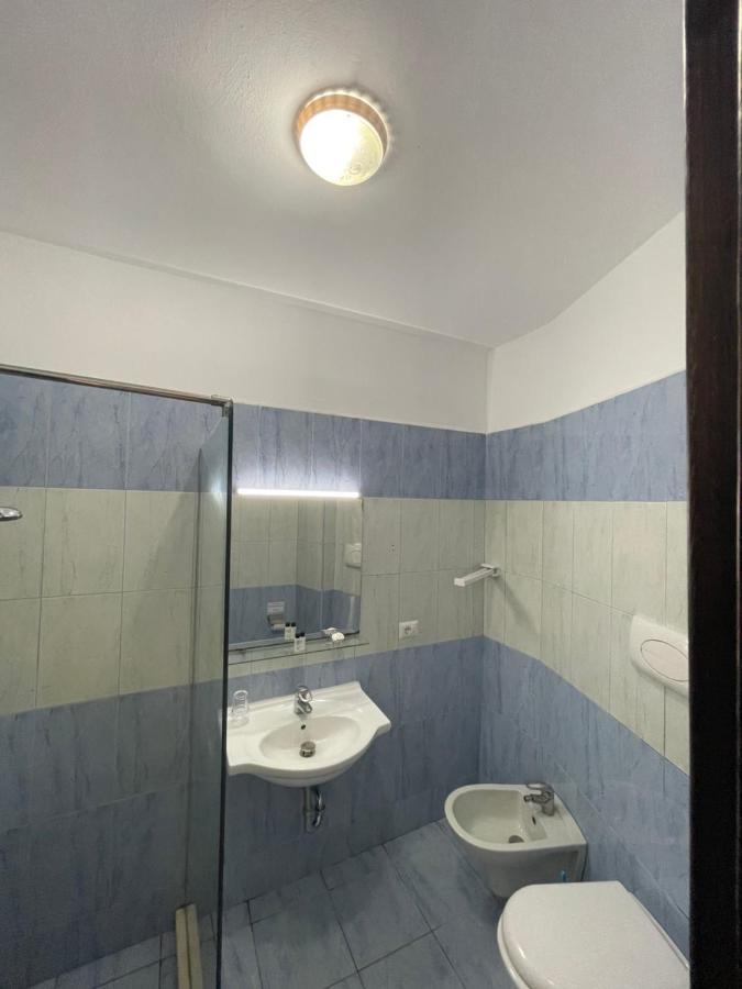 Hotel Zverneci Eksteriør billede