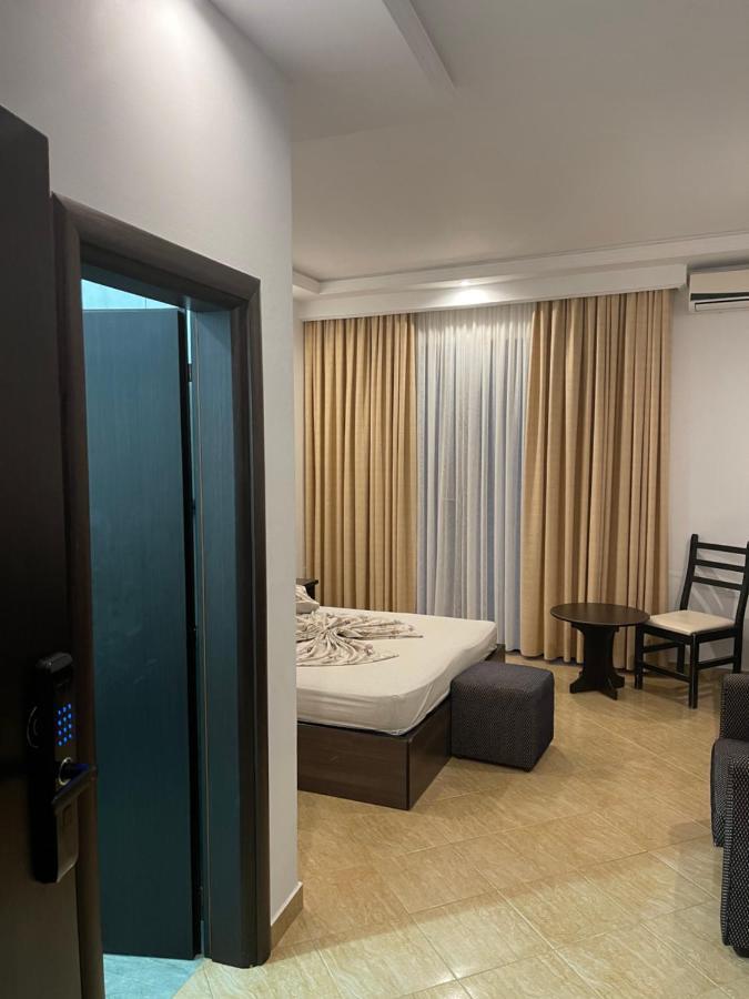 Hotel Zverneci Eksteriør billede